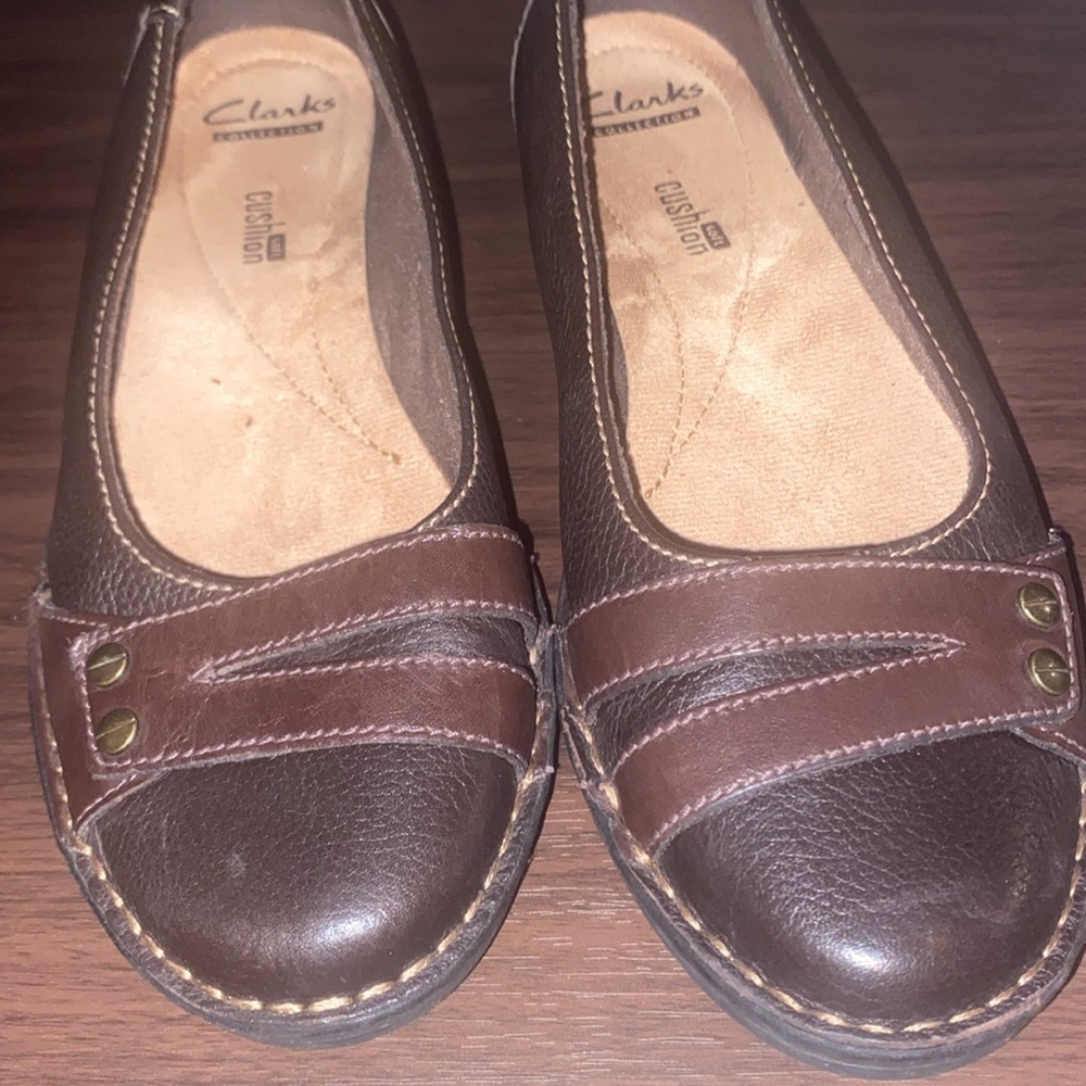 2 for $40 Clarks Collection Women’s Size 7 Shoes Brown Leather Slip On Loafer - Picture 5 of 13